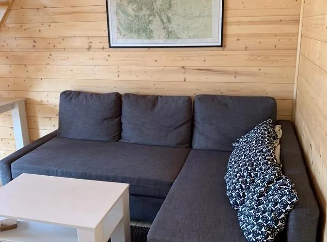 Dom Wanoga * Male Swornegacie